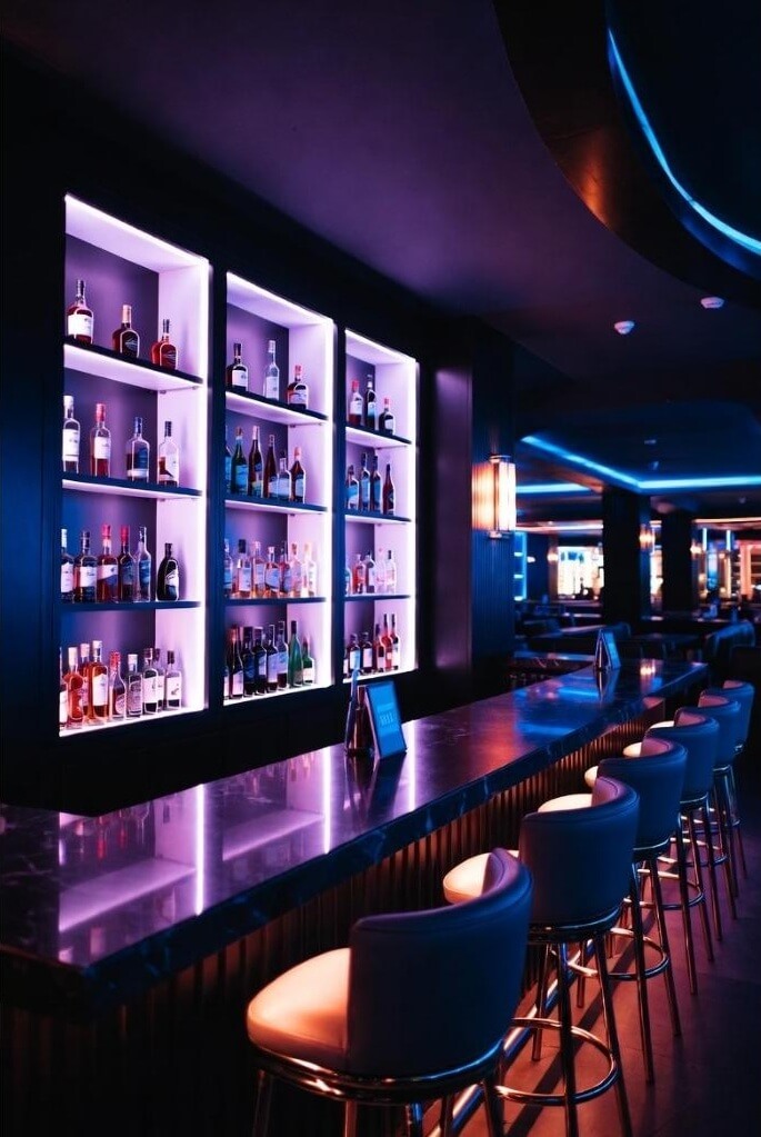 bar