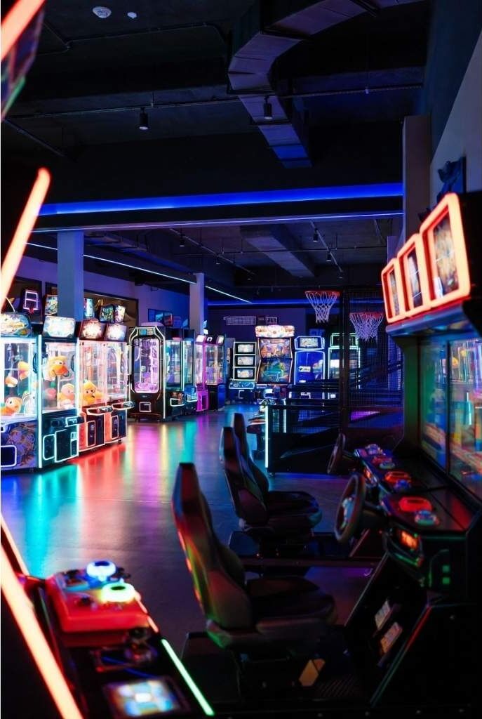 who Is the large arcade best for