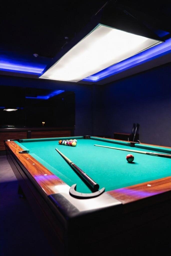 who is the indoor pool table best for