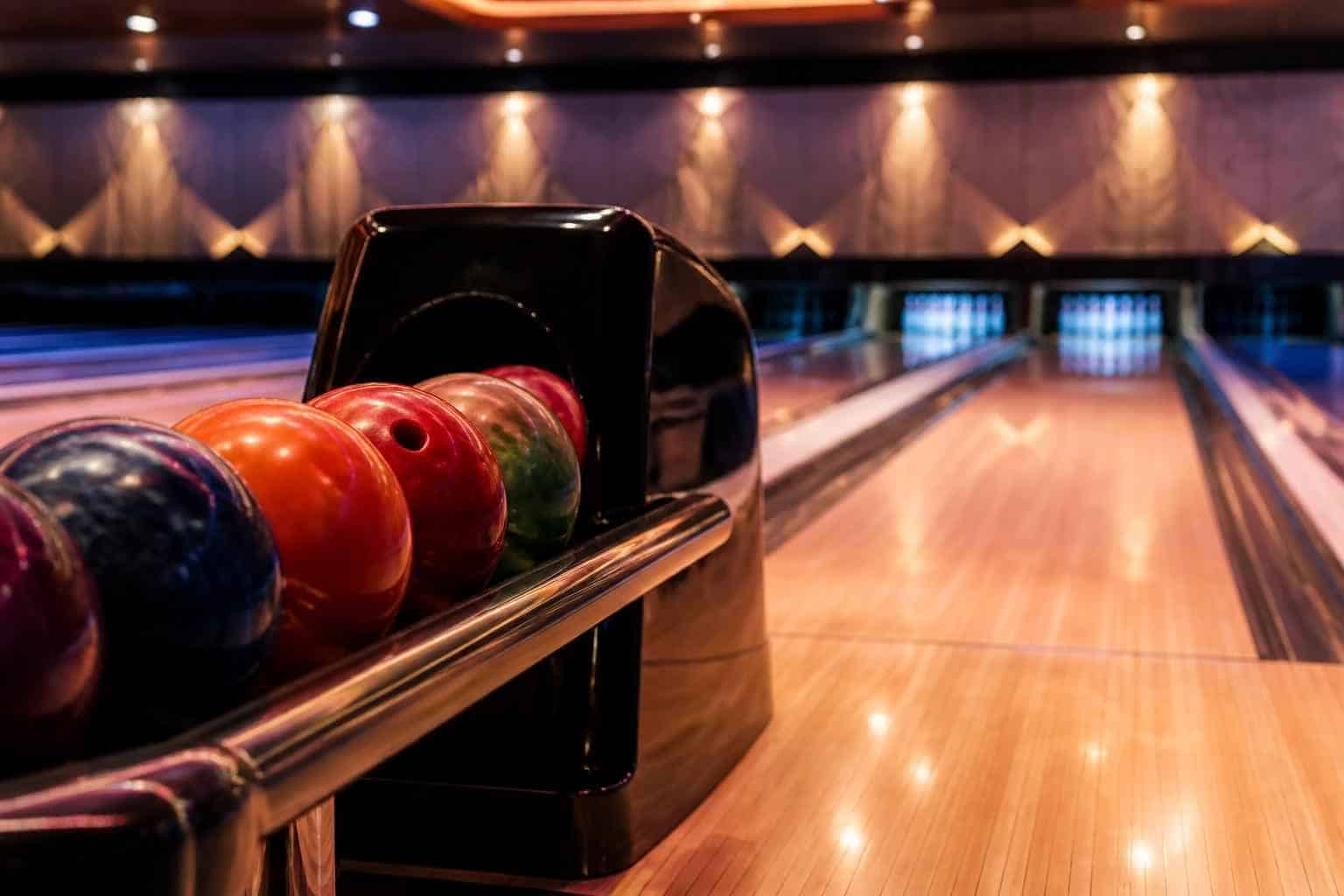 Bowling In Castle Hills Texas Bowling Alley Near Me In Castle Hills TX